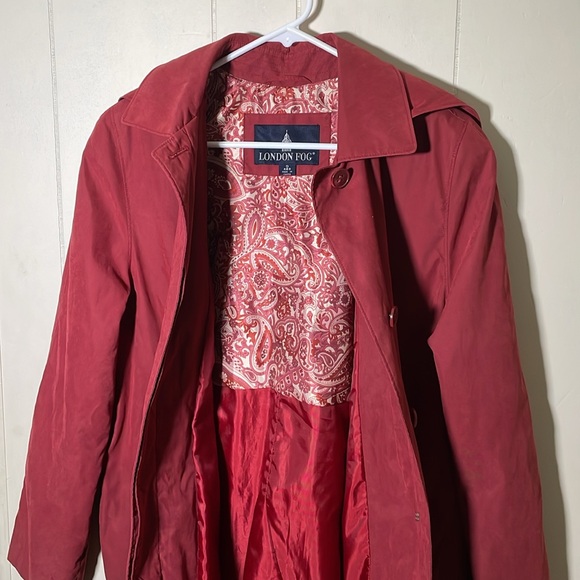 London Fog Red Women’s Classic Trench Coat - Picture 7 of 12